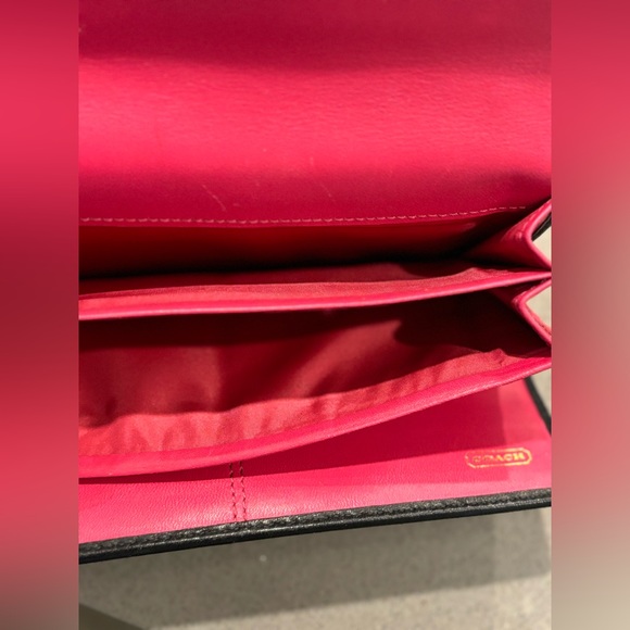 Coach Wallet In Snake Skin Pattern - Picture 6 of 6